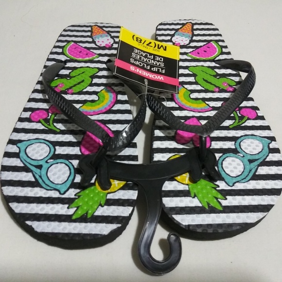 Fun & Festive flip flops sandals - Picture 1 of 8